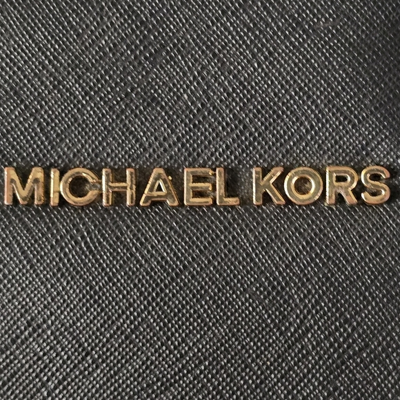 Michael Kors Large Jet Set Black Saffiano Leather Crossbody EUC - Picture 7 of 13